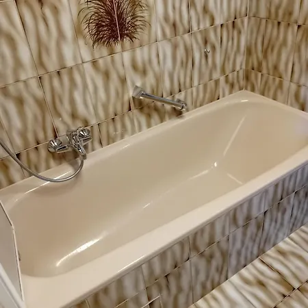 53 Sqm For 4 People דירה *